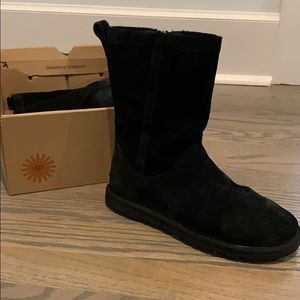 Ugg short black suede boots with zipper